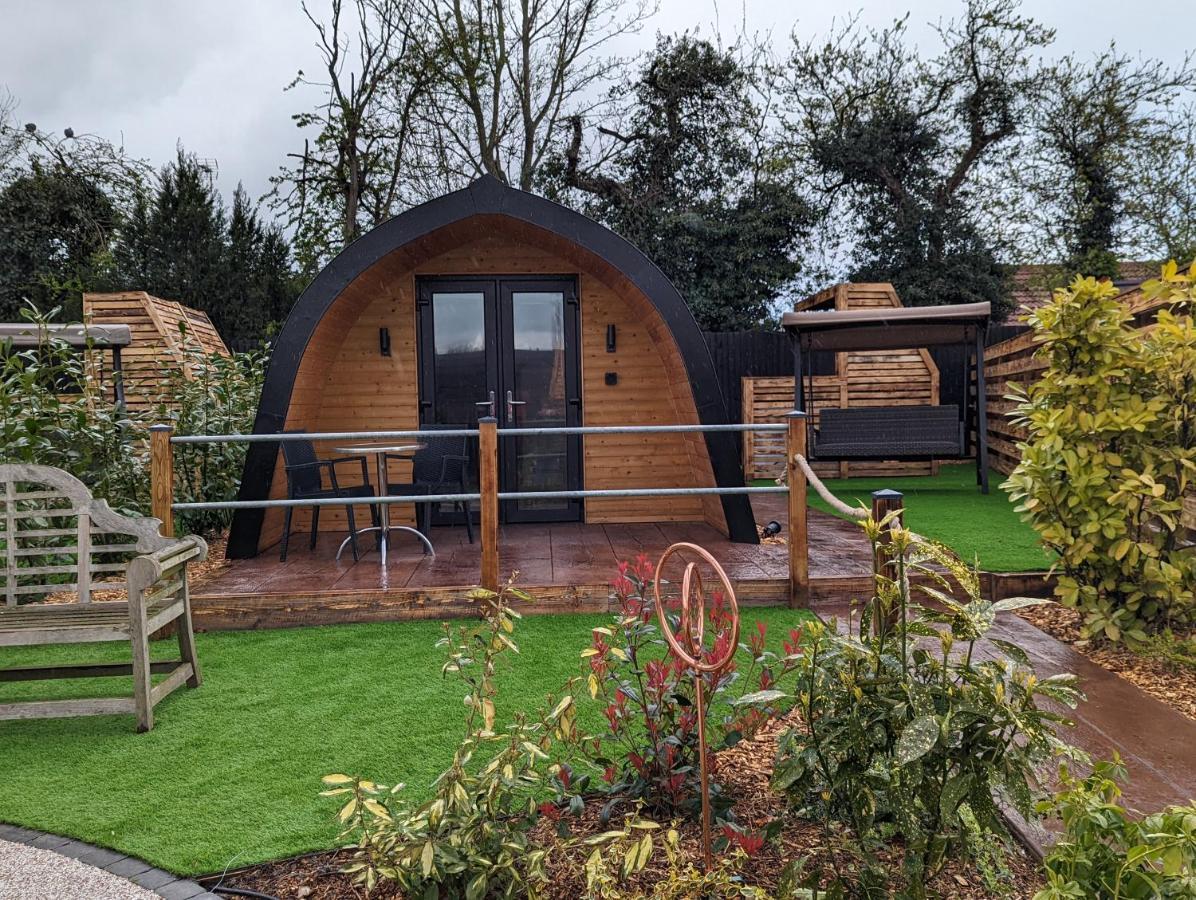 Peacock Lake Glamping Villa Nottingham Dış mekan fotoğraf