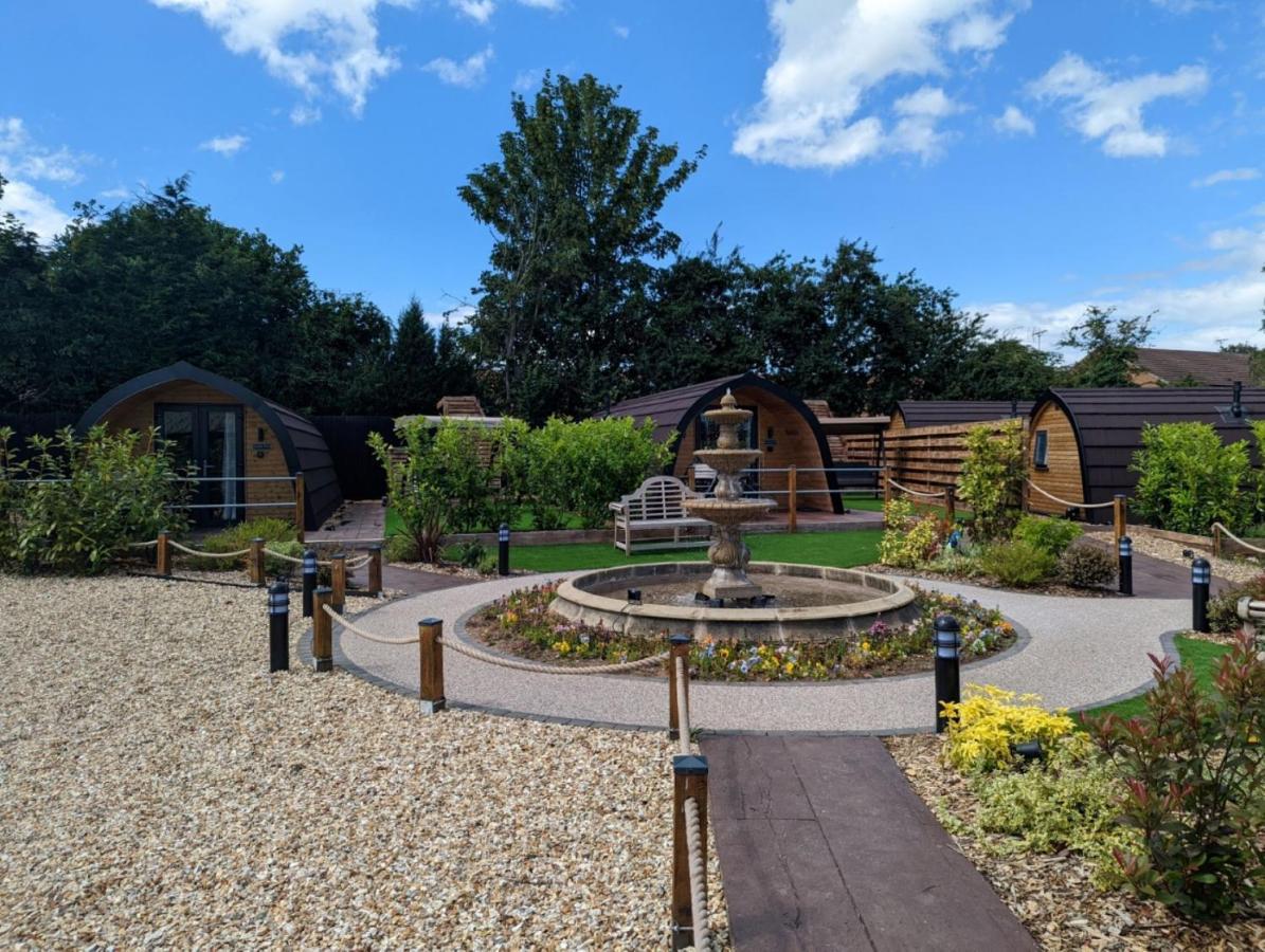 Peacock Lake Glamping Villa Nottingham Dış mekan fotoğraf