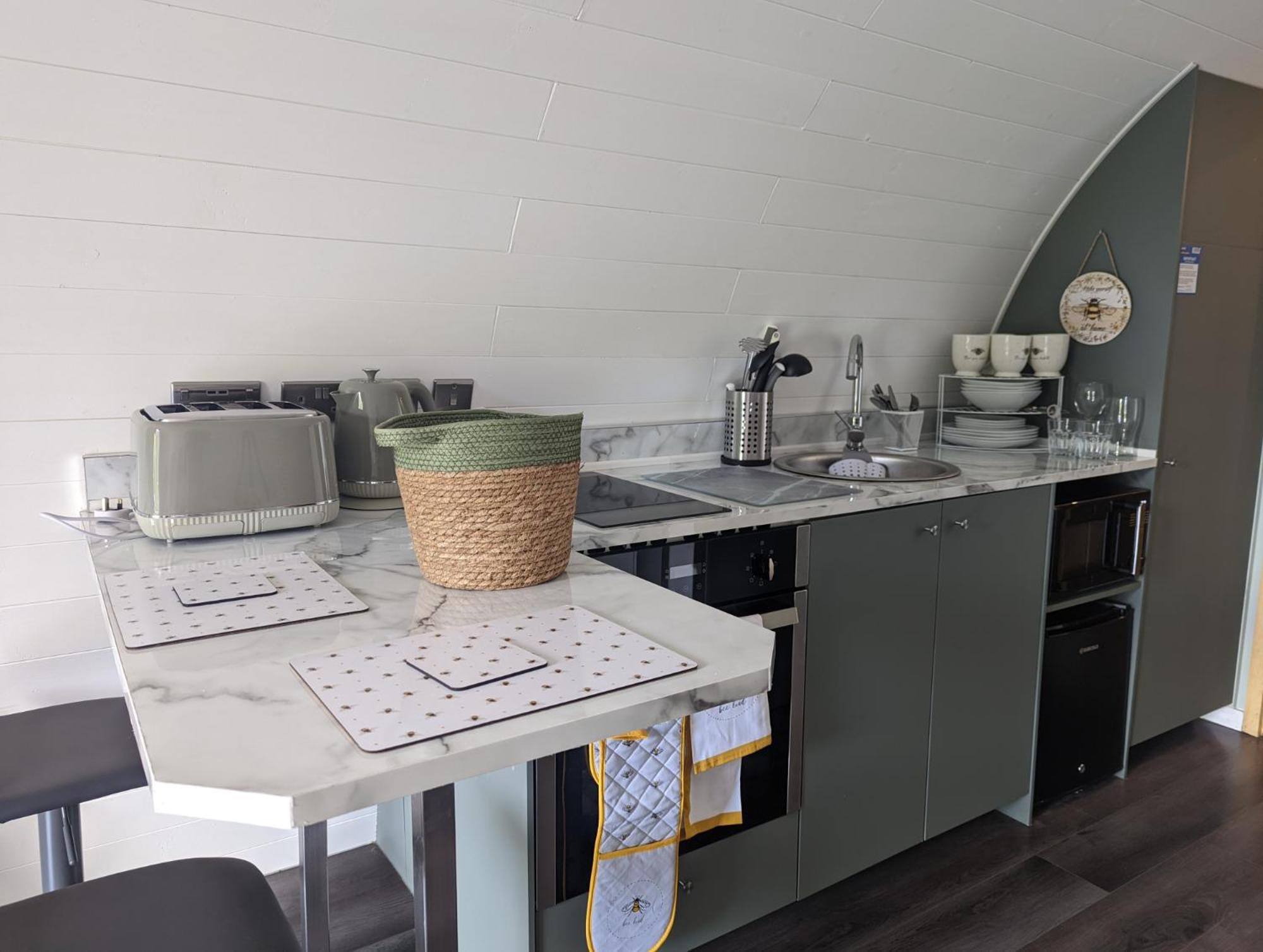 Peacock Lake Glamping Villa Nottingham Oda fotoğraf